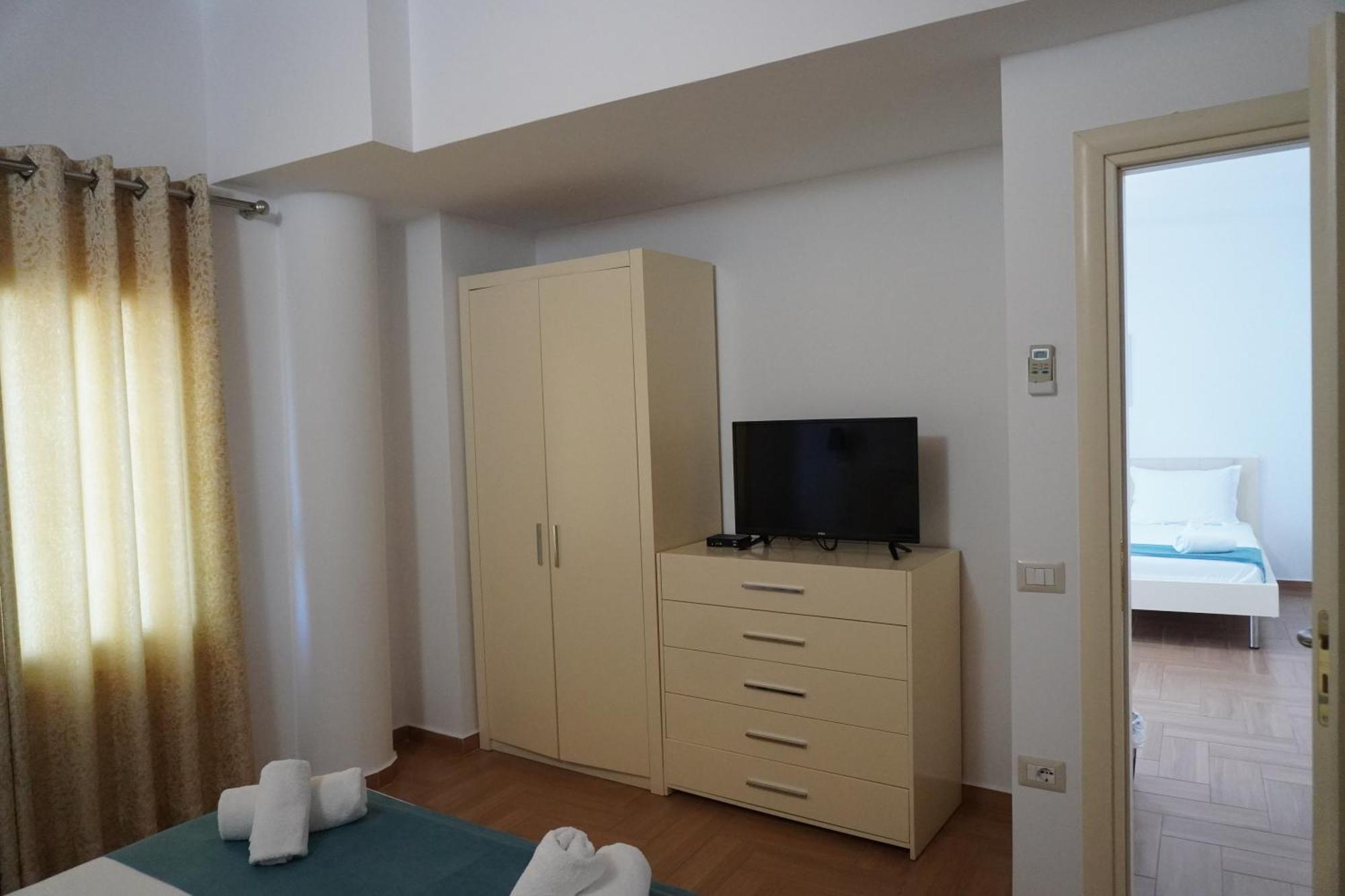 סרנדה Hotel Agel מראה חיצוני תמונה