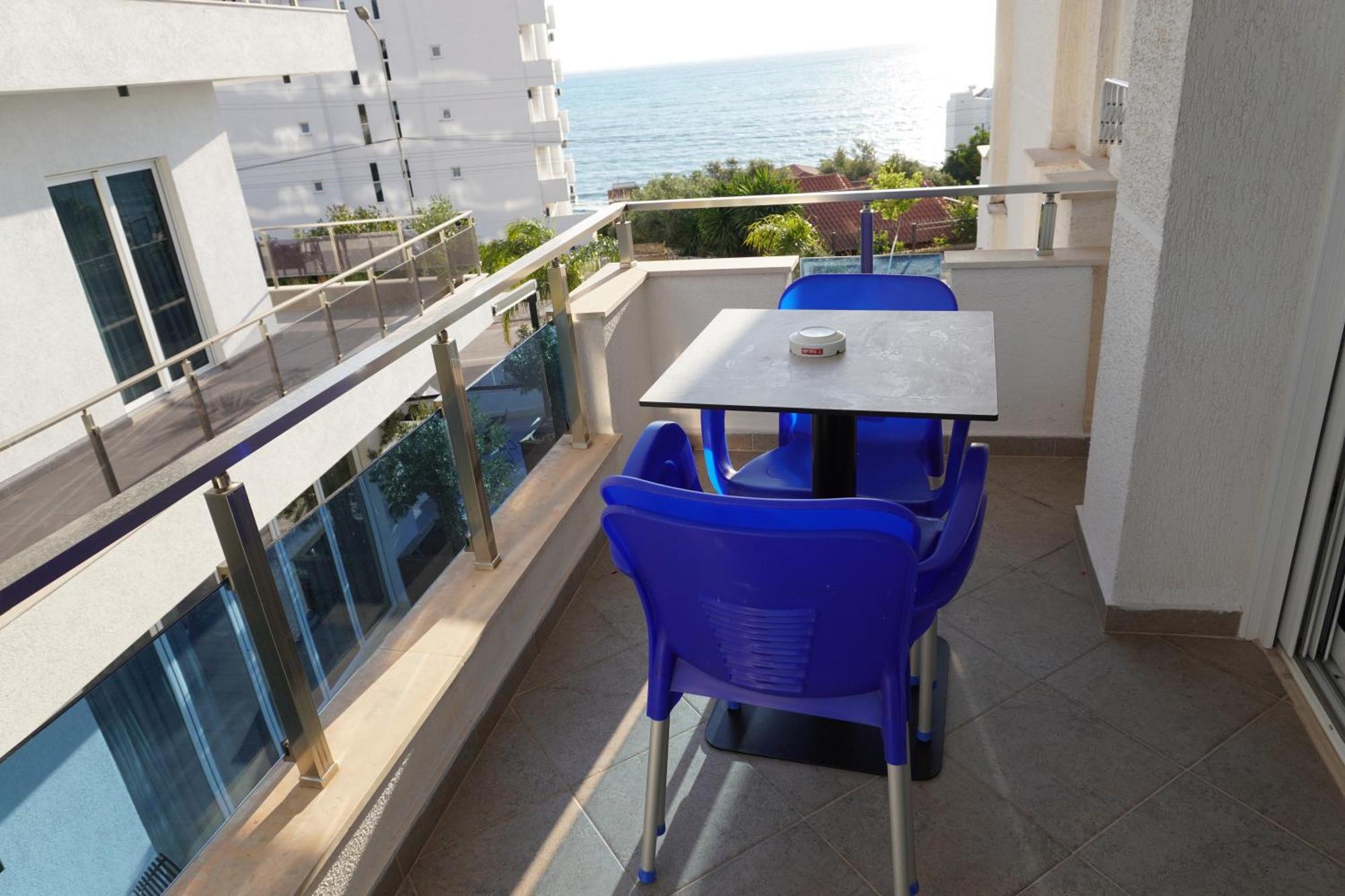 סרנדה Hotel Agel מראה חיצוני תמונה