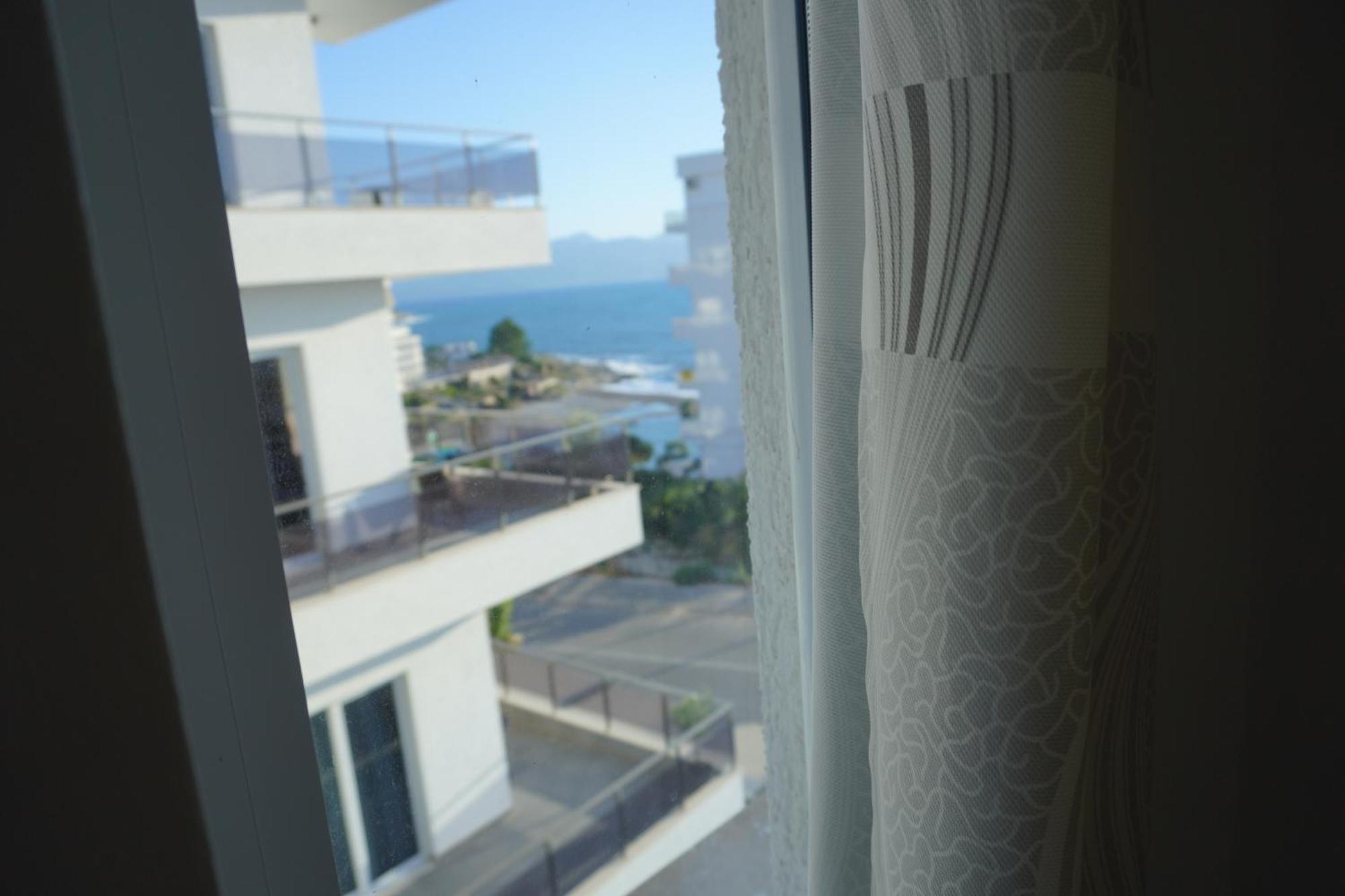 סרנדה Hotel Agel מראה חיצוני תמונה