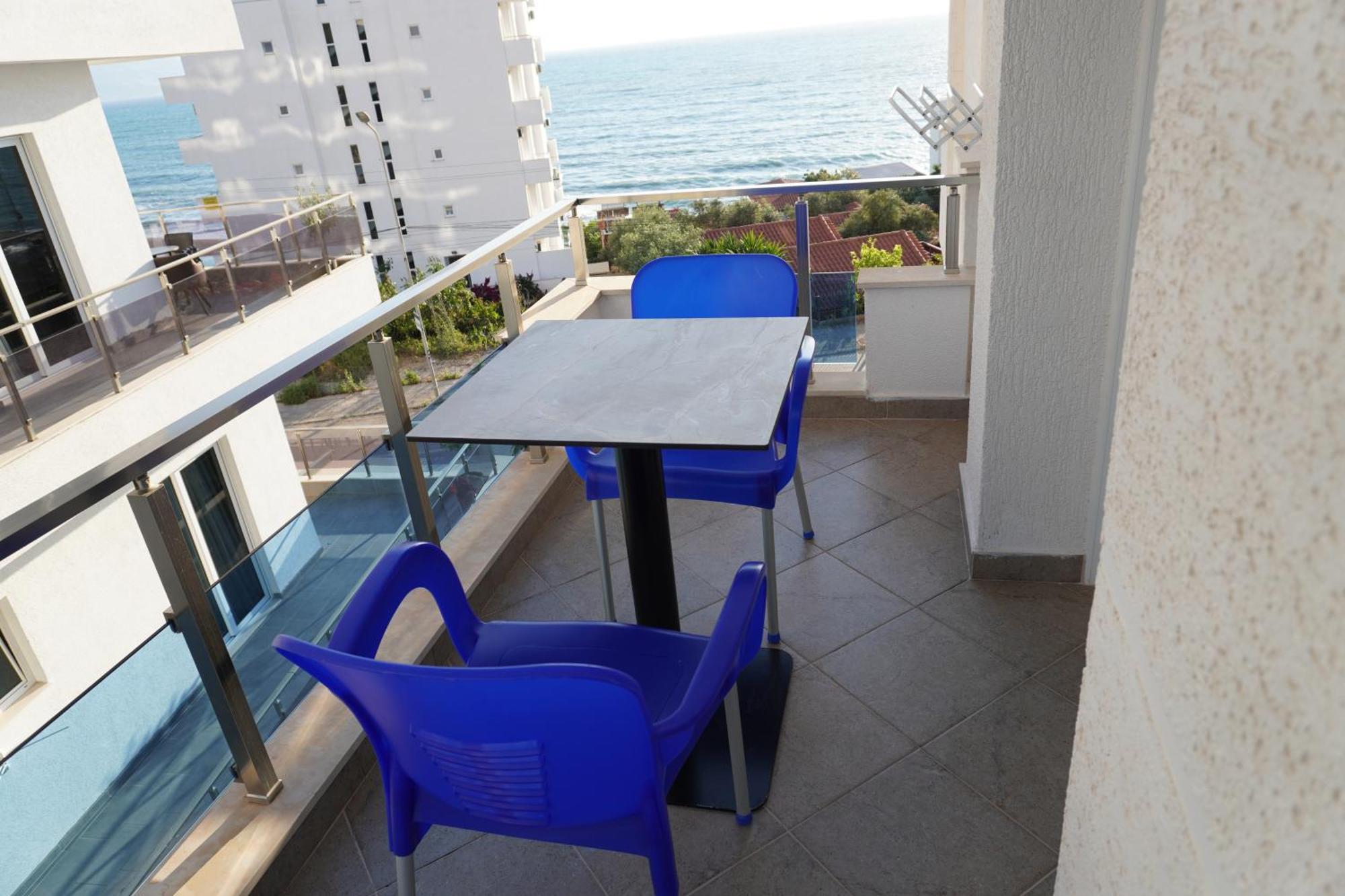 סרנדה Hotel Agel מראה חיצוני תמונה